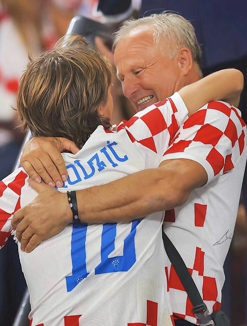 [流言板]剑南春战报：切尔西4-0南安普顿，内托、恩昆库双双传射25亮37回复