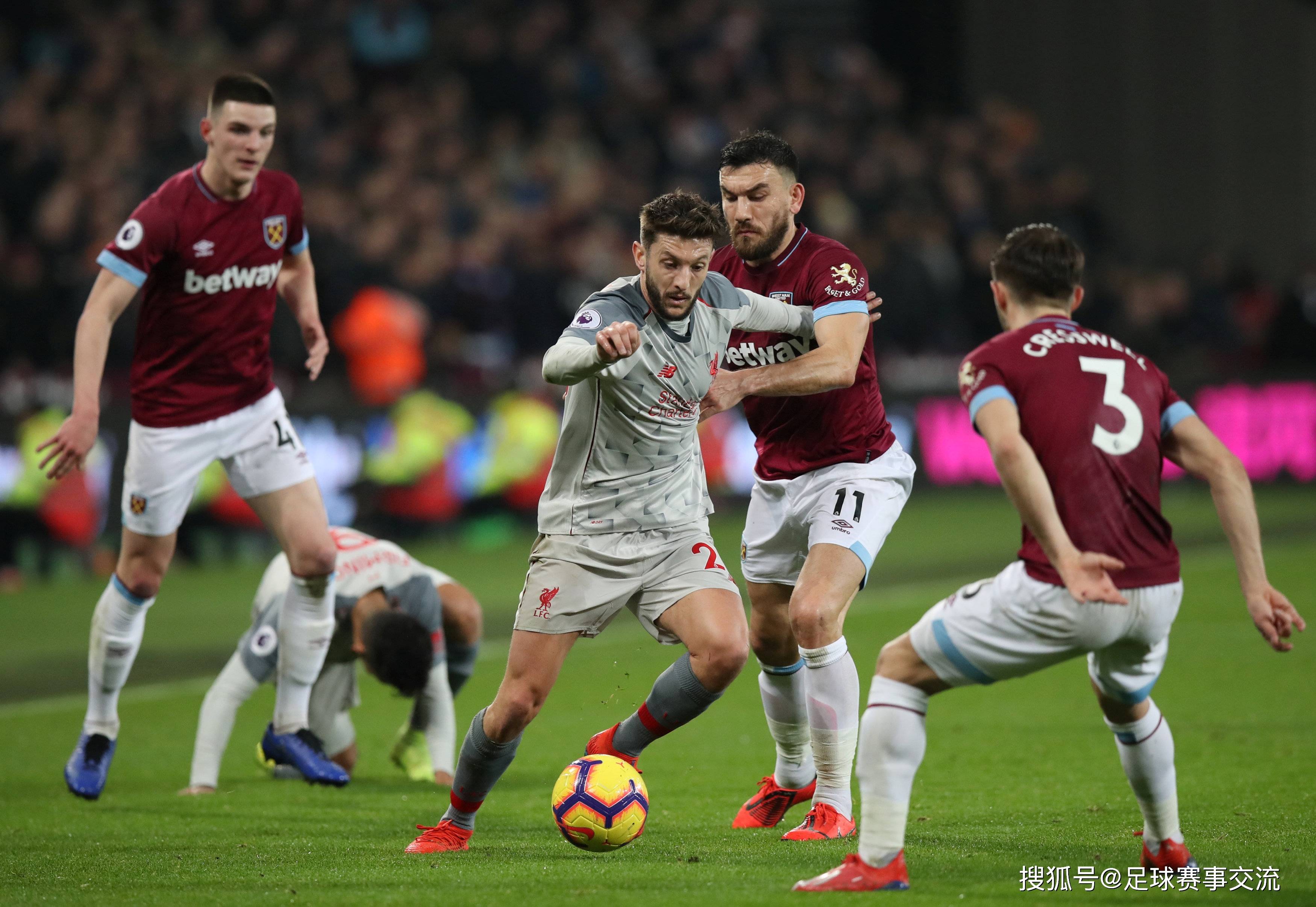 3-2大逆转！AC米兰争冠有戏：3连胜登顶+13轮不败，榜首3强差1分