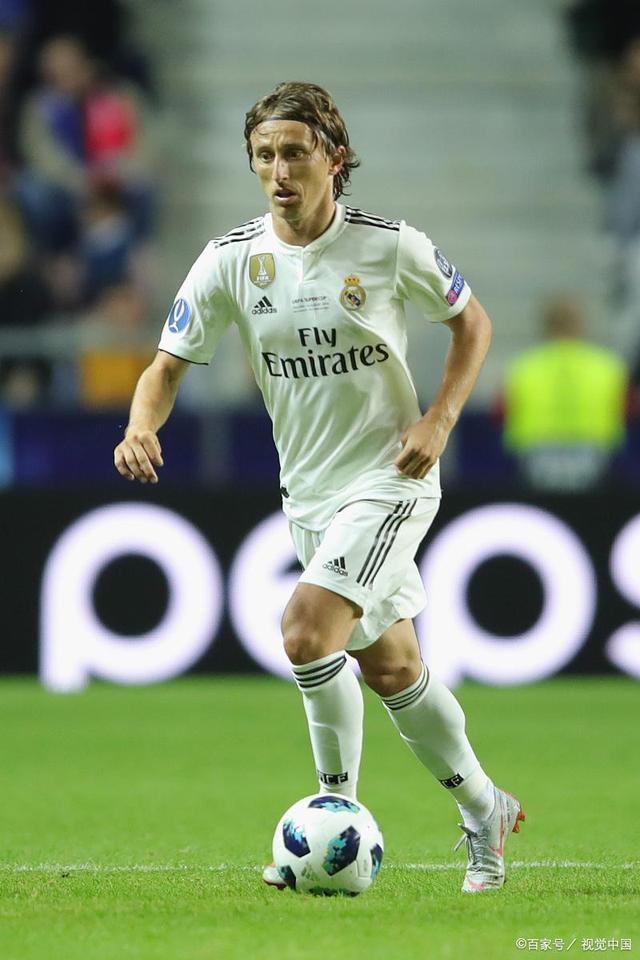 终于来了！广东队可能挖走“三冠内线”，朱芳雨又要出手了？